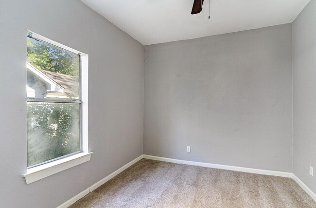 Building Photo - 4509 Crozier St