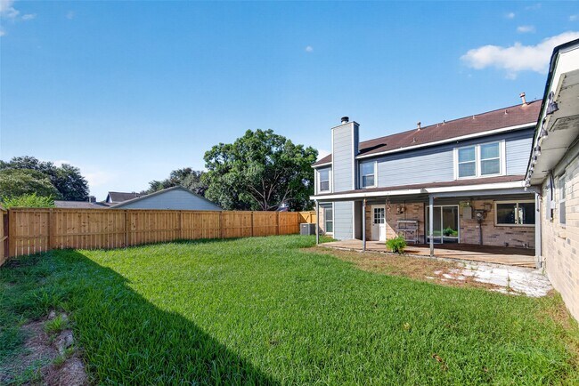 Building Photo - 2328 Colleen Dr