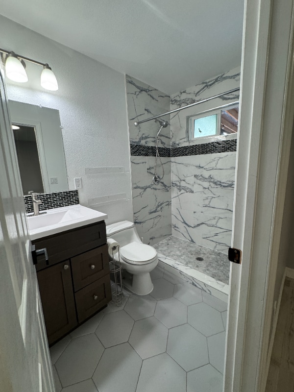 Building Photo - 5 W 4th St