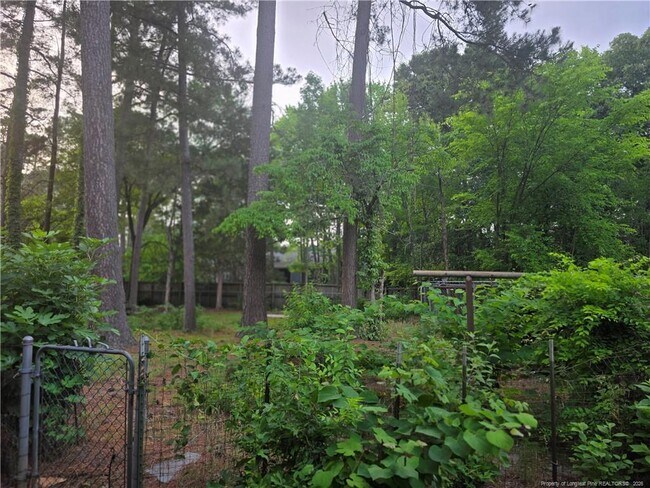 Building Photo - 1125 Oakwood St