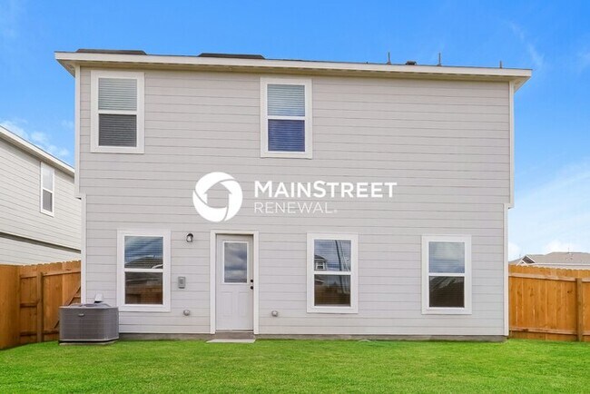 Building Photo - 4 Bedroom Pet-Friendly Home in New Braunfels, TX with Main Street Renewal