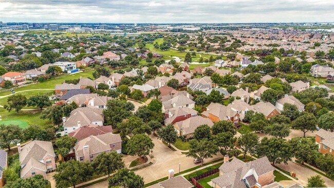 Building Photo - 7700 Windmere Ct
