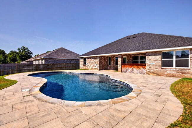 Building Photo - 15028 Emersyn Ln