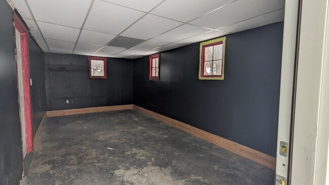 Building Photo - 1920 5th St