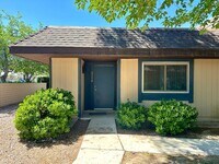 Building Photo - 6114 Meadowgrass Ln