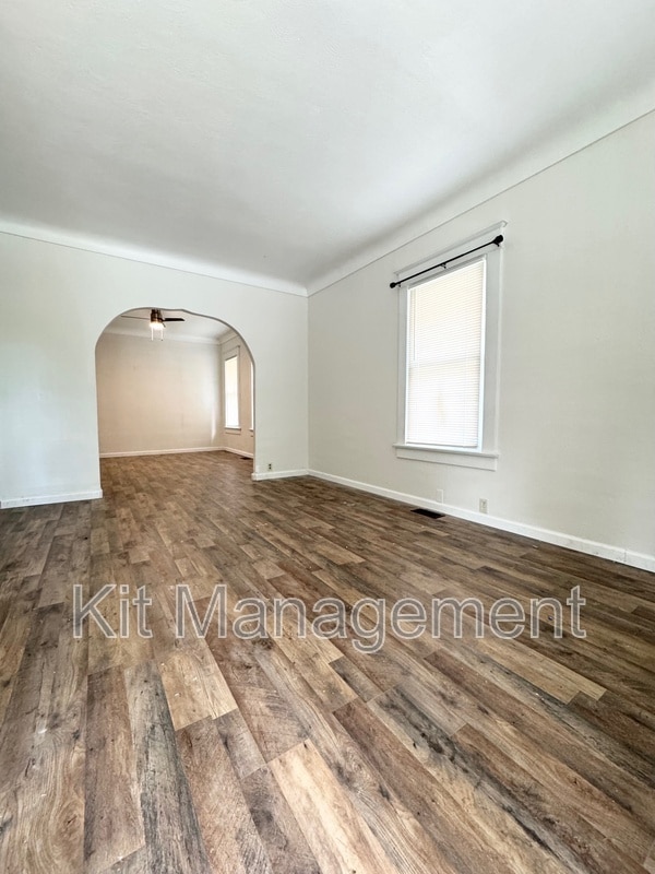 Building Photo - 1752 Finch St