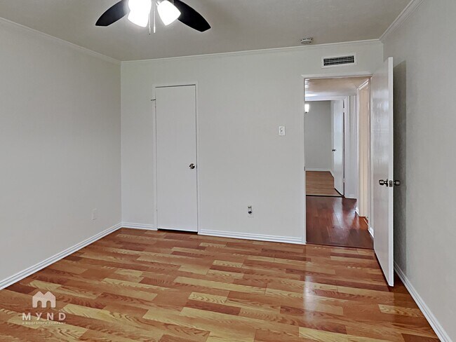 Building Photo - 551 Oldbridge Dr