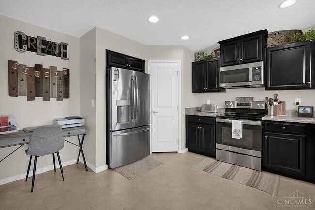 Building Photo - 4595 Kibbey Ln