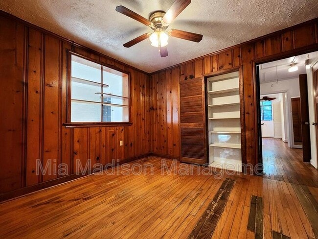 Building Photo - 102 Chippewa Dr