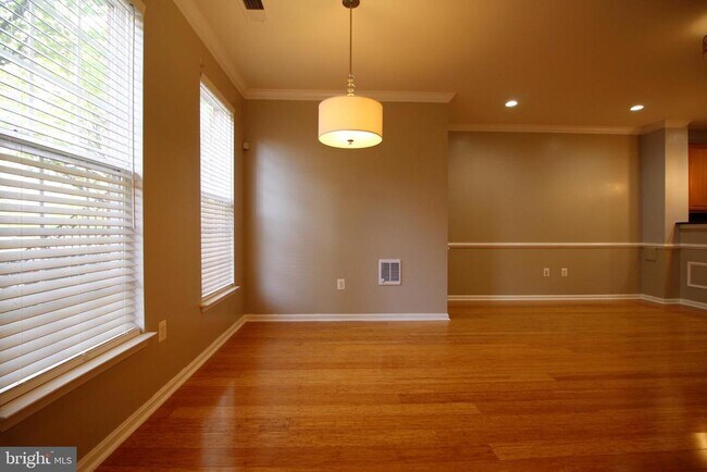 Building Photo - 2415 Rainswood Ln