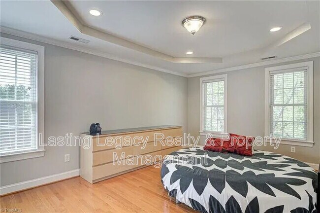 Building Photo - 475 Ashbry Run Dr