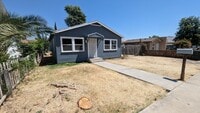 Building Photo - Remodeled 2 Bedroom 1 Bath Cottage Home