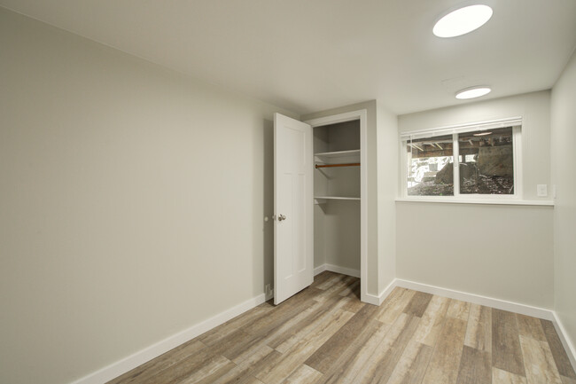 2nd bedroom - 14722 25th Ave NE