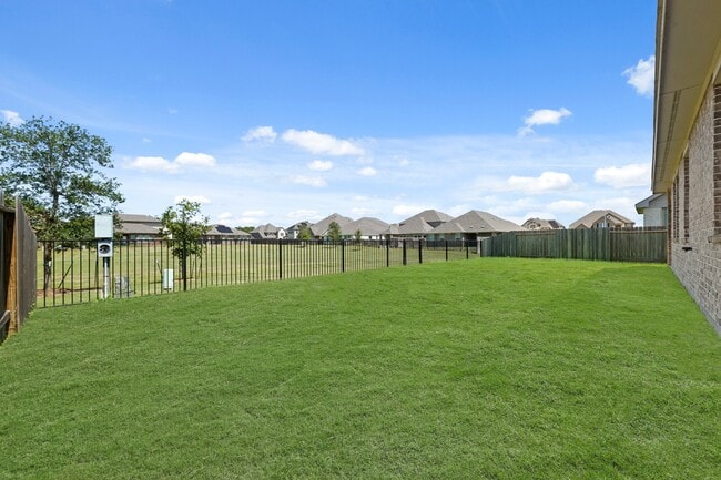 Building Photo - 6010 Kolle Dr