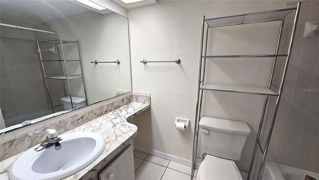 Building Photo - 8 Quails Run Blvd