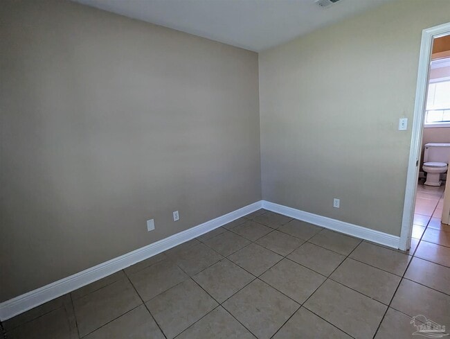 Building Photo - 815 Brook Meadow Ln