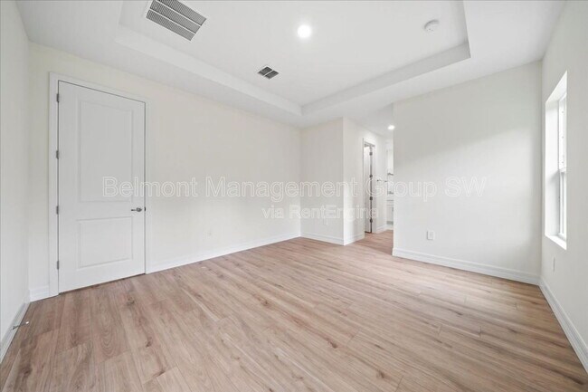 Building Photo - 3883 Dominic St