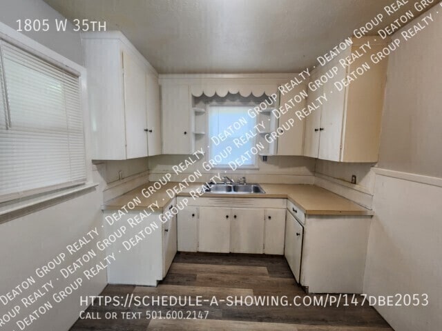 Building Photo - 1805 W 35th-