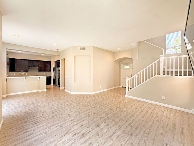Building Photo - SD: Spacious 3BD/3BA Home in University City with Community Pool, Backyard Patio & 2-Car Garage