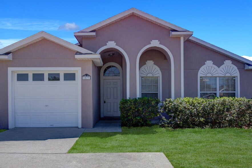 Primary Photo - 1573 Palmstone Dr