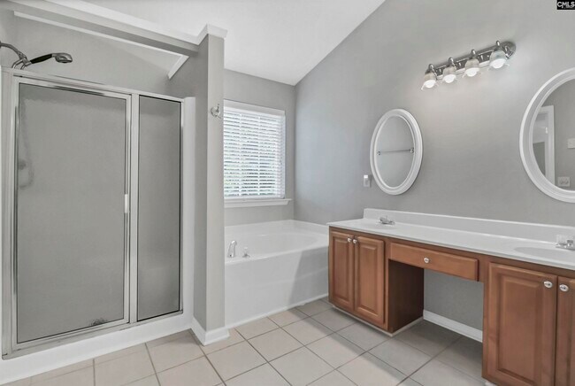 Building Photo - 101 Water Hickory Way