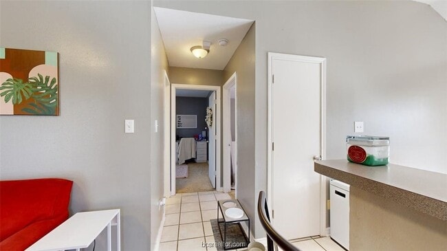 Building Photo - 806 Azalea Ct