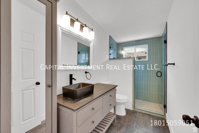 Building Photo - 684 Oquirrh Ave