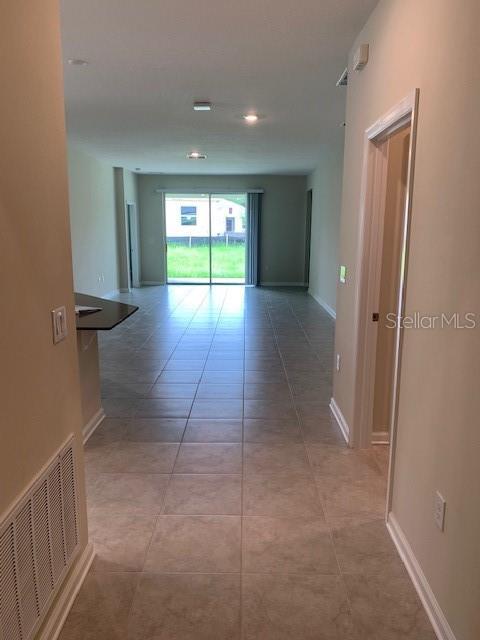 Building Photo - 16452 Champlain St