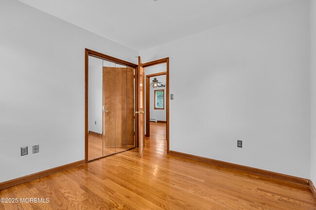 Building Photo - 1280 Whitesville Rd