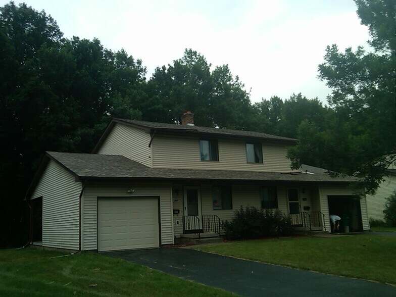 339 Willowbrooke -townhome - 339 Willowbrooke Dr