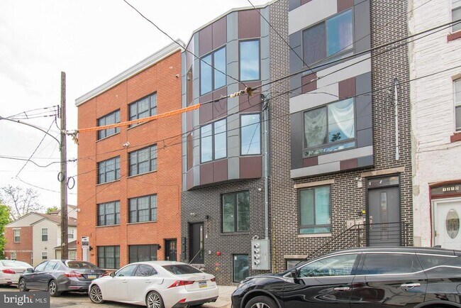 Building Photo - 1206 N 24th St