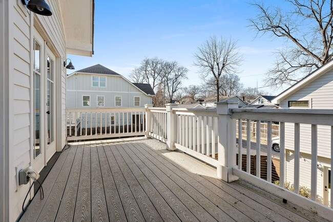 Building Photo - Luxury 12 South Living! $13,000 per month ...