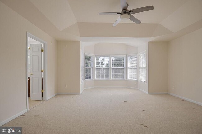Building Photo - 46186 Aisquith Terrace
