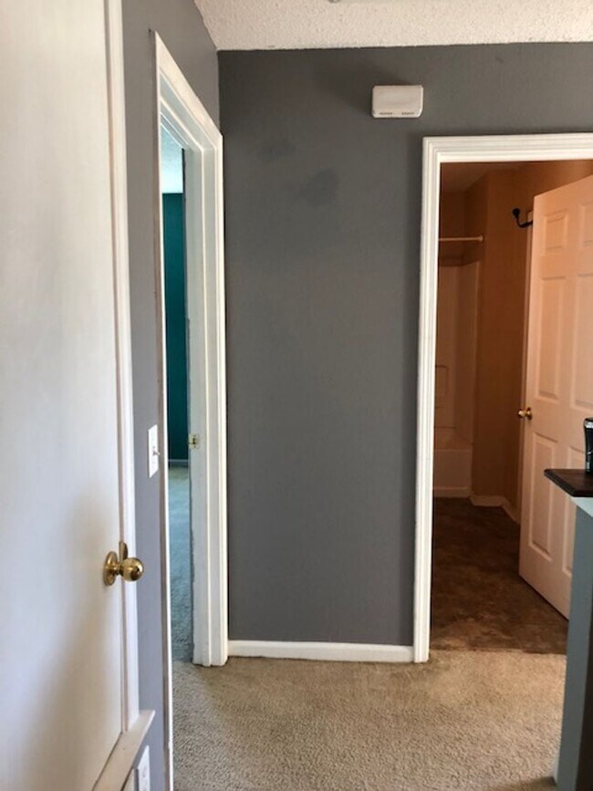 Building Photo - NICE HOME IN POOLER AREA