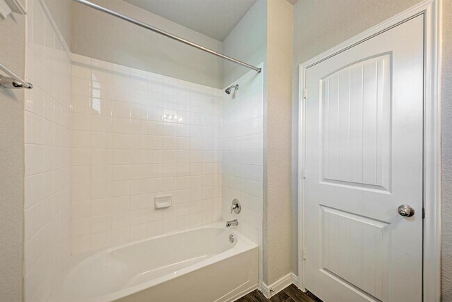 Building Photo - 125 Jubilee Dr