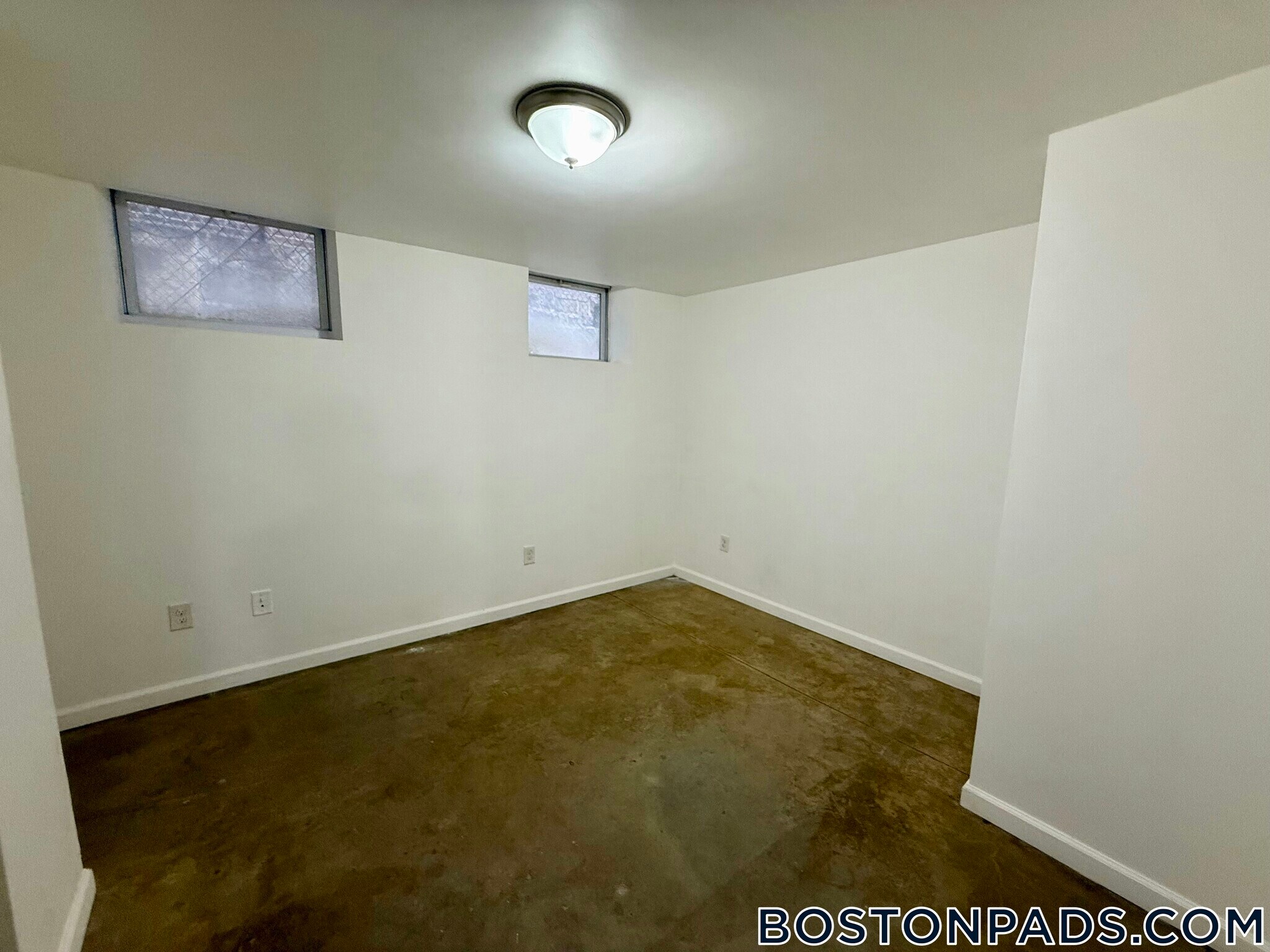 Building Photo - 72 Frankfort St