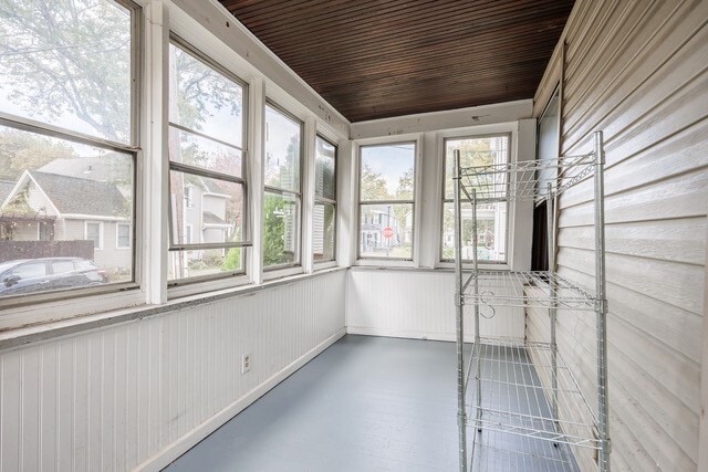 Building Photo - 12 Benton St