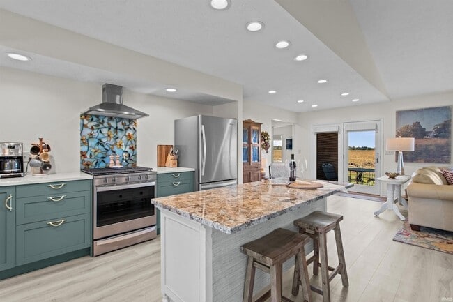 Building Photo - 2083 W 425 N