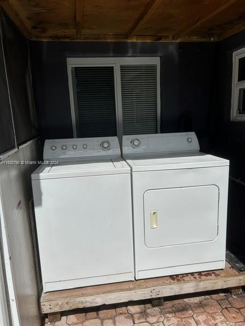 Building Photo - 5810 Hope St