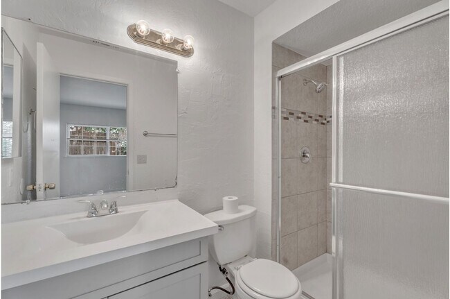 Building Photo - 3944-3944 Renick Way