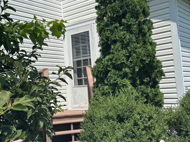 Building Photo - 1486 Clayton Rd