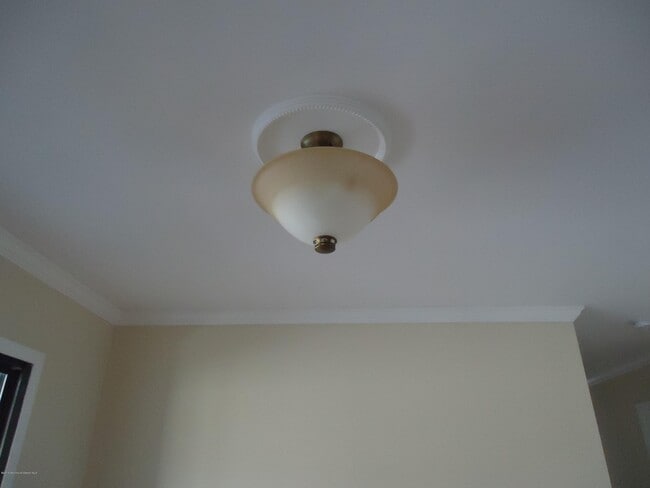 Building Photo - 142 Cross Slope Ct