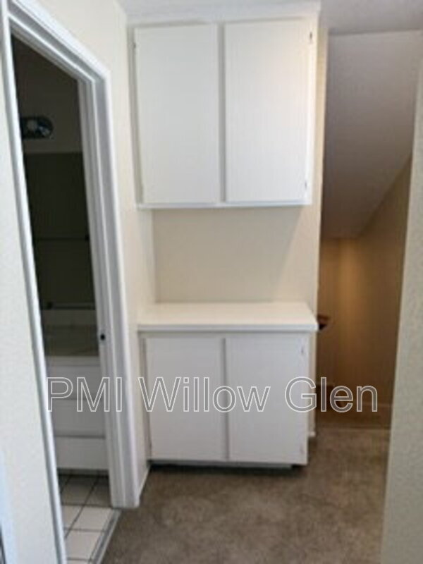 Building Photo - 7379 Tulare Hill Dr