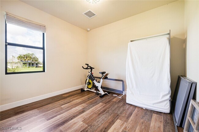 Building Photo - 16630 Willow Point Ct