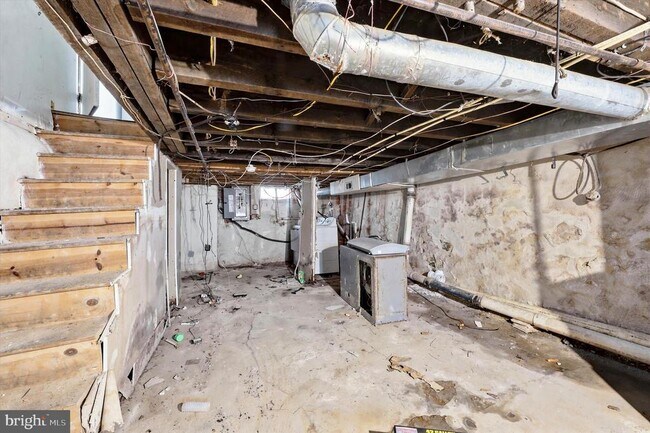 Building Photo - 4223 N Hicks St
