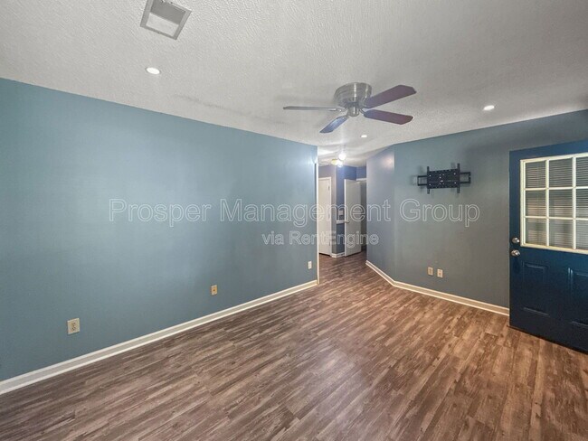 Building Photo - 8108 Halifax Way