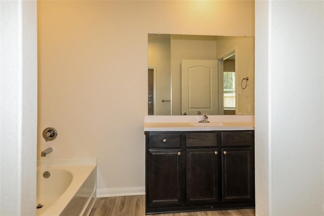 Building Photo - 26857 Steinbeck Dr