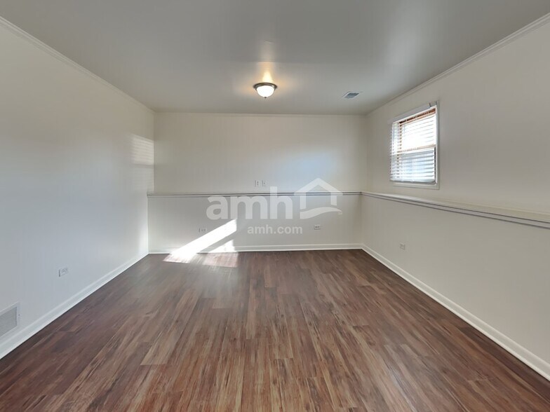 Building Photo - 2512 Labrecque Dr