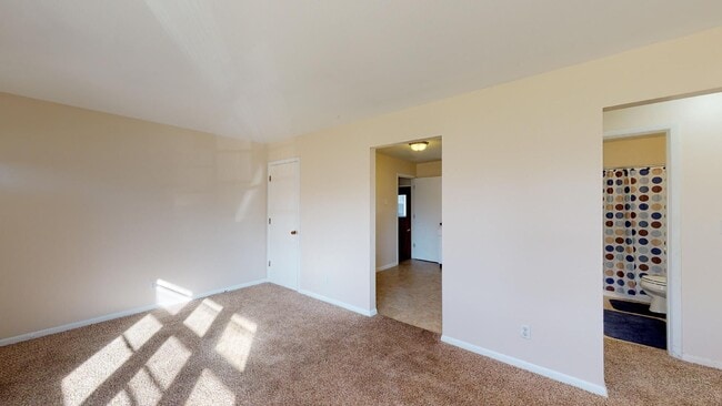 Building Photo - 2226 Melrose Ave