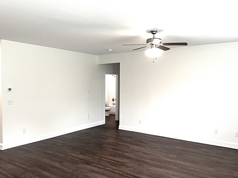 Building Photo - 12027 Riley Nicholes Wy